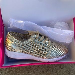 Gold Womens Low-cut casual sneaker